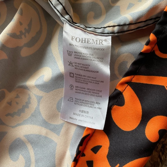 Halloween Shirt for Men Pumpkins Skeleton Short Sleeve Button Down - Picture 4 of 9